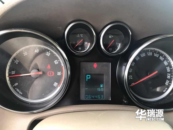 别克英朗，外观靓丽，动力强劲，只售5.35万