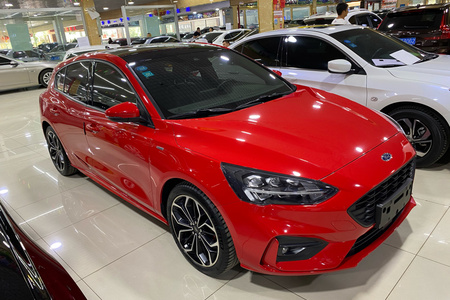 普洱二手福特福克斯 2020款 两厢 EcoBoost 180 手自一体 ST Line