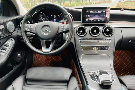 连云港二手奔驰C级 2018款 C 200 L 运动轿车 成就特别版
