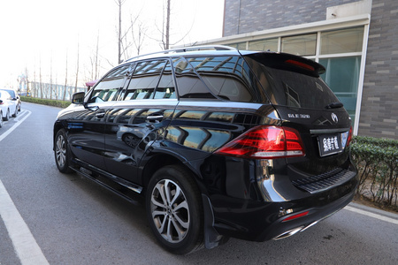 北京二手奔驰GLE 2018款 GLE 320 4MATIC 动感型臻藏版